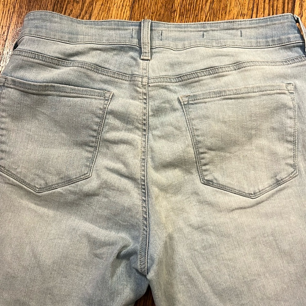 NYDJ Ami Skinny Ankle jeans embroidered light wash stretch 12 whimsy - Picture 9 of 15